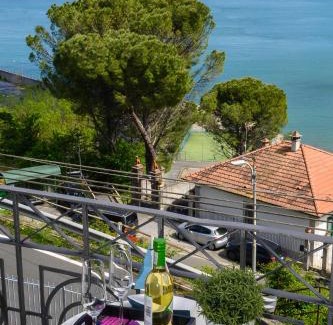 Cadimare Apartment | Sea View Escape La Spezia - Cadimare