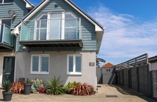 South Hayling House | Sea View