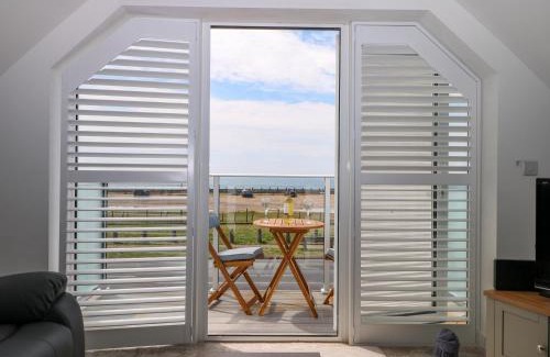 South Hayling House | Sea View