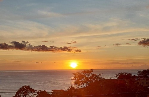 Giraudel Apartment | Sea View Guest Accommodation