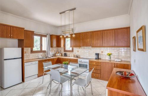 Karfas House | Sea View Home