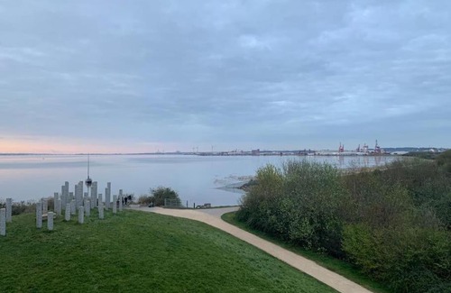 Portishead Apartment | Sea View Penthouse Marina Apartment