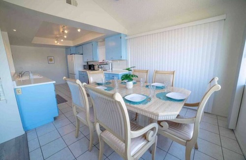 Silver Strand Apartment | Sea View, Pool Table, Surf, Kayak, Bikes, W/d, A/c