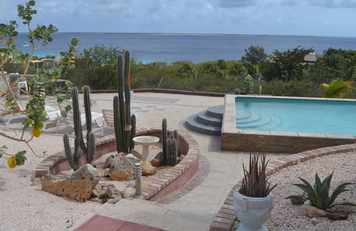 Sabadeco Apartment | Sea-view, Snorkel and Dive Villa