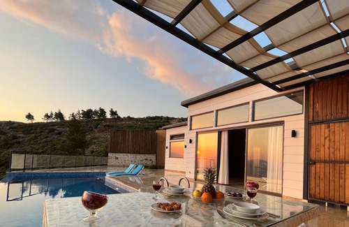 Uzumlu Villa | Sea View Villa with Pool in Kas - AWZ 119
