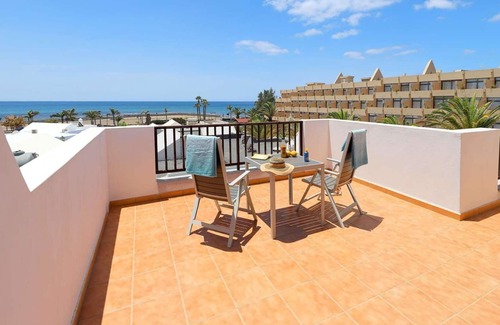 Matagorda Villa | Sea views, pool table, WiFi & Aircon