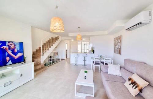 Torrequebrada Ski Chalet | Sea Views Villa Benalmádena ComoTuCasa