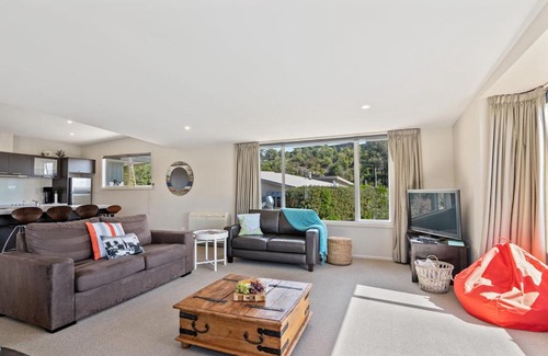 Tata Beach House | Sea You Soon - Ligar Bay Holiday Home