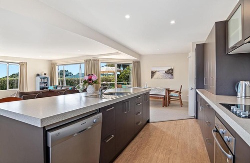 Tata Beach House | Sea You Soon - Ligar Bay Holiday Home