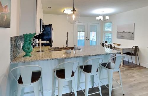 Palm Harbor House | Sea You Soon