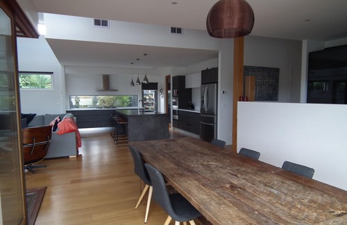 Barwon Heads House | Seabank Sanctuary Luxury home ideal for families and friends to relax and enjoy