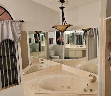 Englewood East Villa | Seabreeze 3-Bedroom Pool Villa close to the beach!