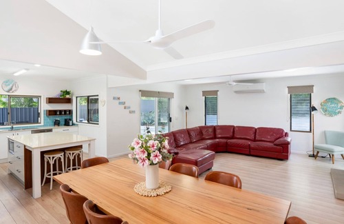 Rainbow Beach House | Seabreeze Escape - Rainbow Beach