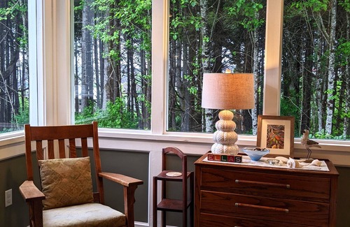 Seabrook House | Seabrook's Ella's Escape, a quiet 2-bedroom home with forest views!