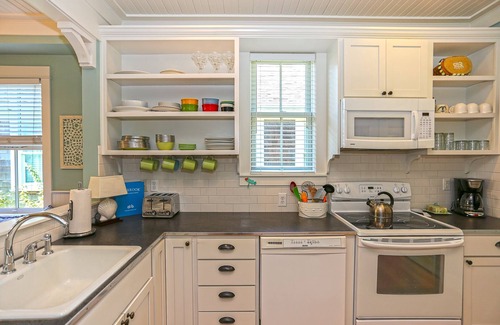 Seabrook House | Seabrook's Happy Days: Dog Friendly!