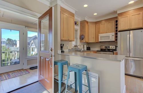 Seabrook House | Seabrook's House of WhimSea: Dog Friendly!