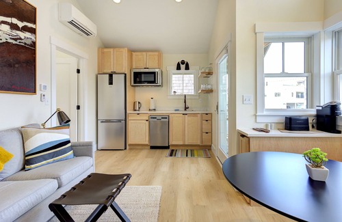 Seabrook House | Seabrook's SKYJO: Perfect couples retreat