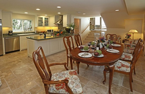 Ventura House | Seacliff Beach House - On The Sand in Ventura County