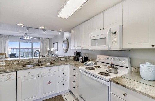 Fort Walton Beach Condo | Seacrest 710 is 2 BR Top Floor Gulf Side unit - Beautifully decorated by RedAwning