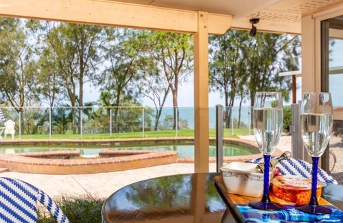Sandstone Point House | SEADUCTION, TOP NOTCH