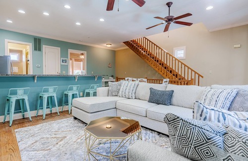 Crescent Beach Condo | Seaesta