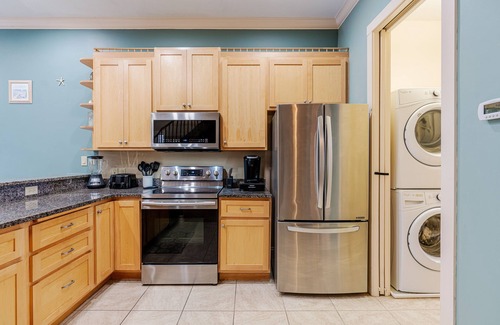 Crescent Beach Condo | Seaesta