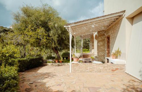 Agia Ermioni House | Seafront Apartment