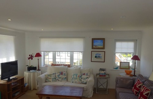 New Romney House | Seafront Family House With Direct Access to the Beach and Dunes