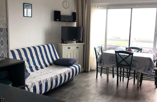 Le Touquet-Paris-Plage Apartment | Seafront cabin-studio at the heart of the resort