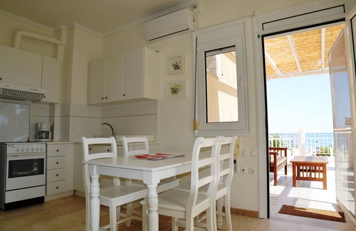 Nea Propontida Apartment | Seafront Holiday Home Iris 8 on a Long Sandy Beach, Geomare 1st Floor