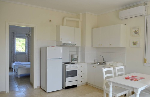 Nea Propontida Apartment | Seafront Holiday Home Iris 8 on a Long Sandy Beach, Geomare 1st Floor