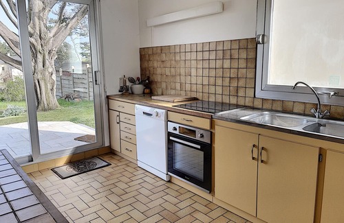 Saint-Pair-sur-Mer House | Seafront villa with garden and free Wifi