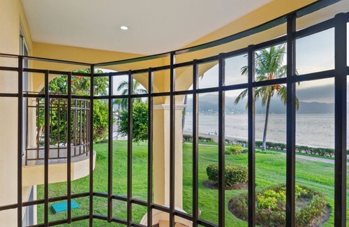 Puerto Vallarta House | Seafront Villa in Puerto Vallarta
