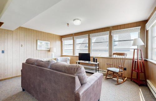 York Beach Apartment | Seaglass Cottage