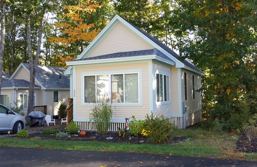 Seaglass Village Cottage | Seaglass Village Wells #426. "Almost Beachfront" Near Clubhouse