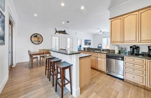 San Juan House | Seagrove "Pukalani" | 3 BR | Sleeps 6 | Private Heated Pool | Bikes!