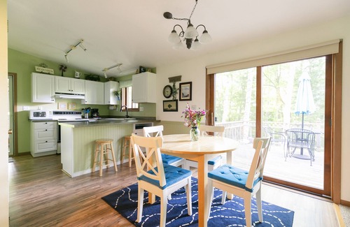 Bayfield Hotel | Seagull Bay Motel