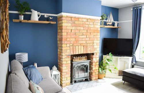 Pakefield House | Seagull Cottage - Suffolk Coastal Escapes