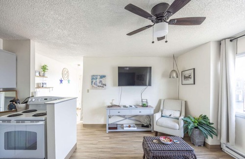 Long Beach House | Seagull's Nest in the heart of Long Beach