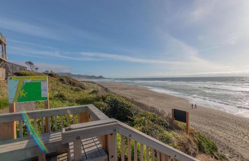 Lincoln Beach House | SeaLaVie