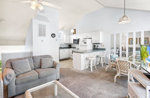 Ocean Sands House | Sealoft Village Retreat – Pool & Beach Access