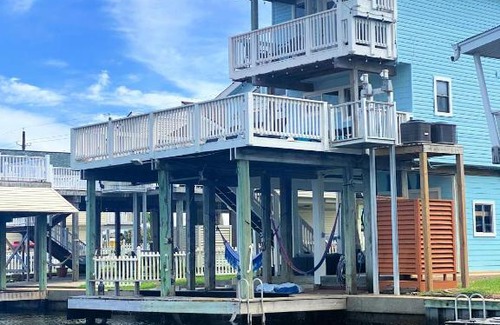 Isla Del Sol House | Seas the Day - Amazing 360 Water Views from Tallest Deck in the Area - Easy Walk to Beach