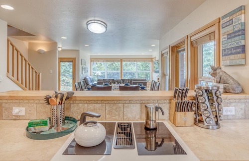 Shorepine Village House | Seas The Day Pacific City