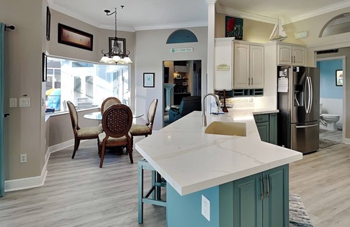 Painters Walk House | Seas the Day