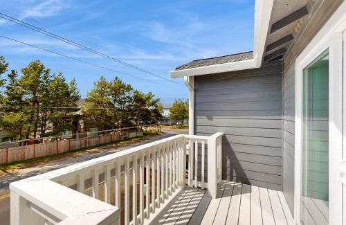 Pacific City House | Seas The Day
