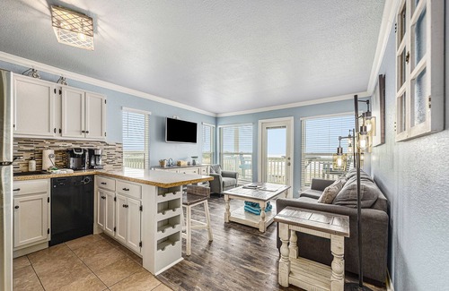 Galveston Condo | Seascape 2/2 Beachfront Condo Sunrise & Oceanview from 2 Balconies w/Heated Pool