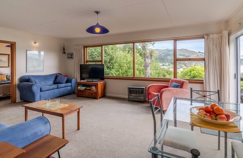 Akaroa House | Seascape and Serenity - Akaroa Bach