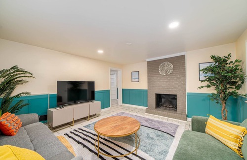 Chic's Beach Apartment | Seascape Lux Suite / Newly Renovated