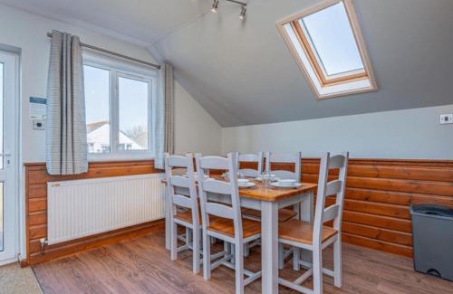 Woolacombe Villa | Seascape Villa 2 at Golden Coast Leisure Park O