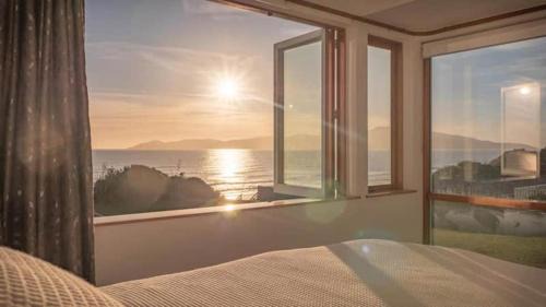 Raumati South House | Seascapes Luxury Retreat